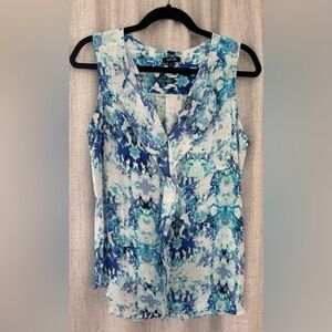 Apt. 9  Sleeveless ruffle front blouse -Excellent Condition- Women’s Medium